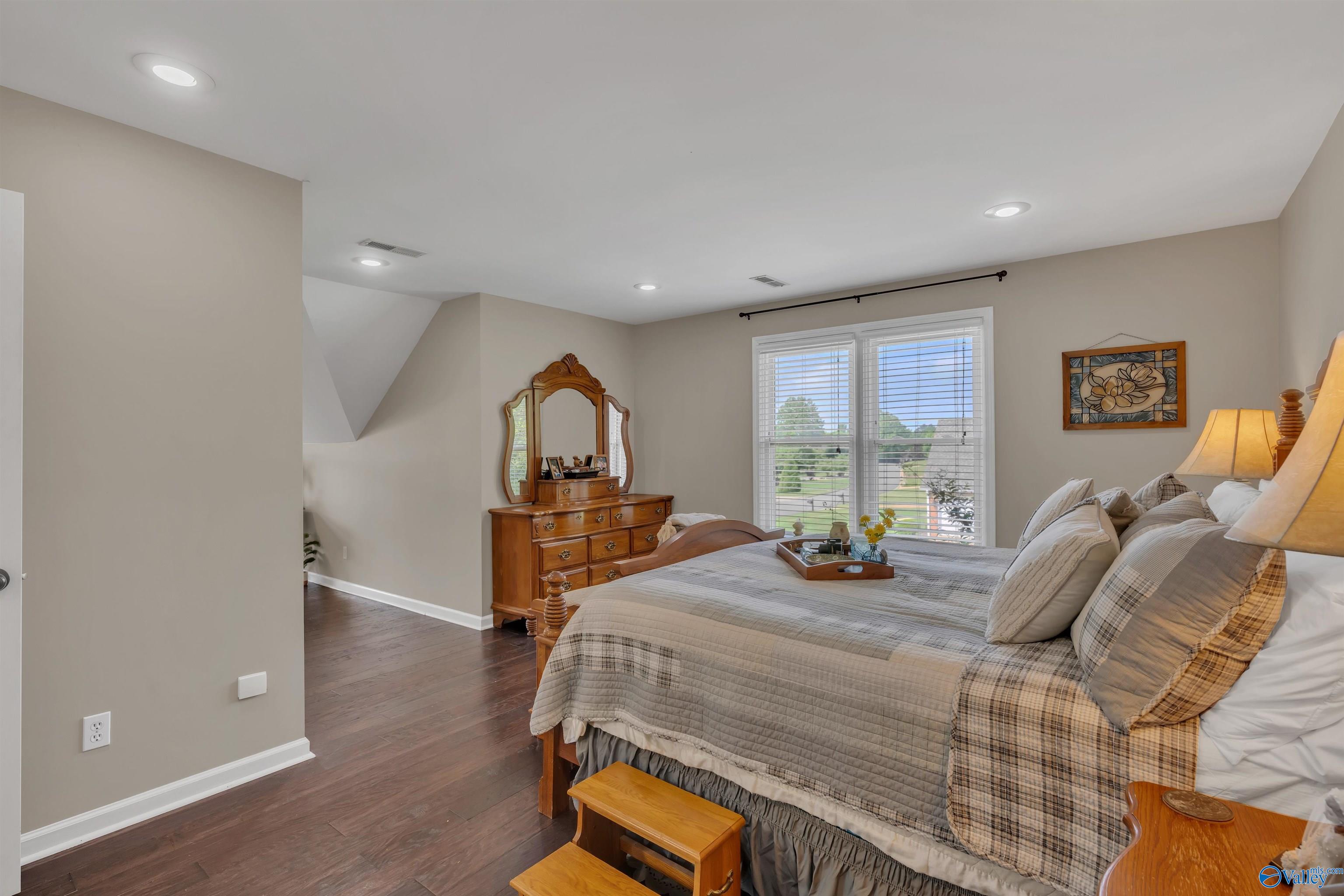 9176 Turtle Point Drive, Killen, Alabama image 33