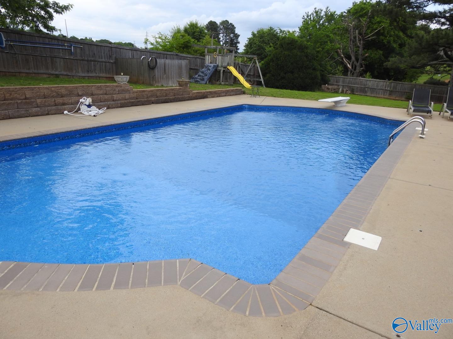 9176 Turtle Point Drive, Killen, Alabama image 7
