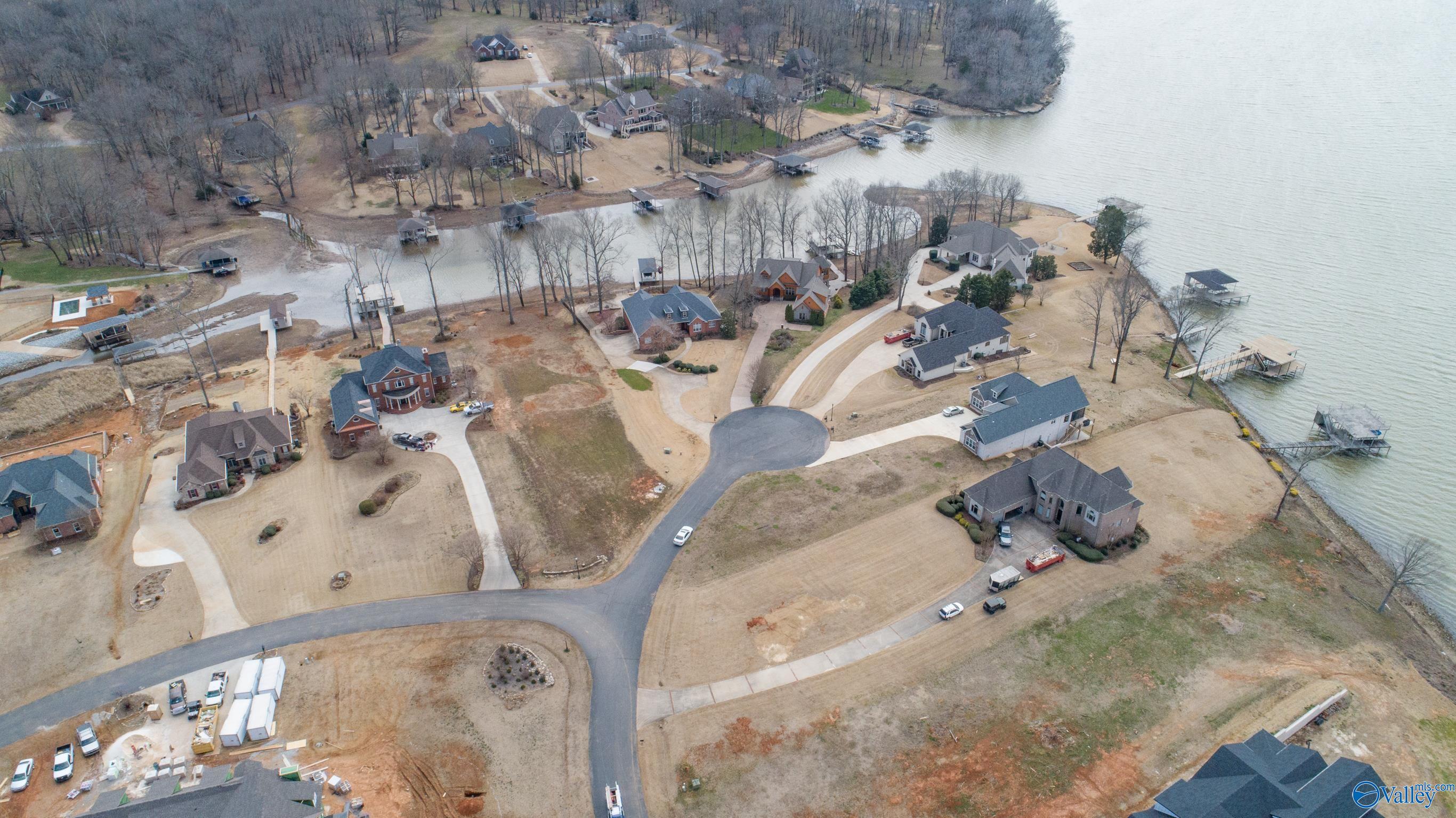 18 Brigadoon Drive, Athens, Alabama image 17