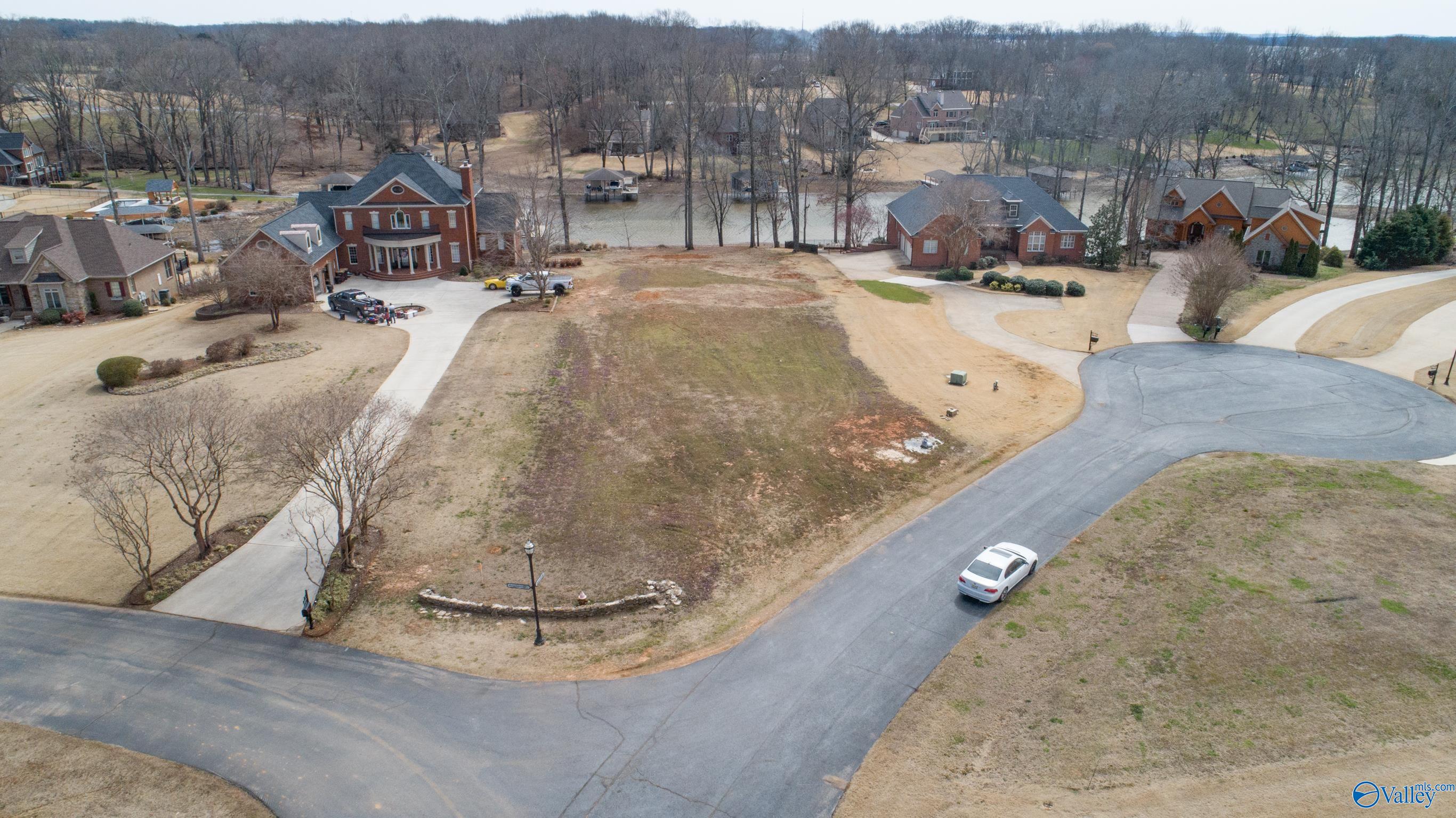 18 Brigadoon Drive, Athens, Alabama image 9