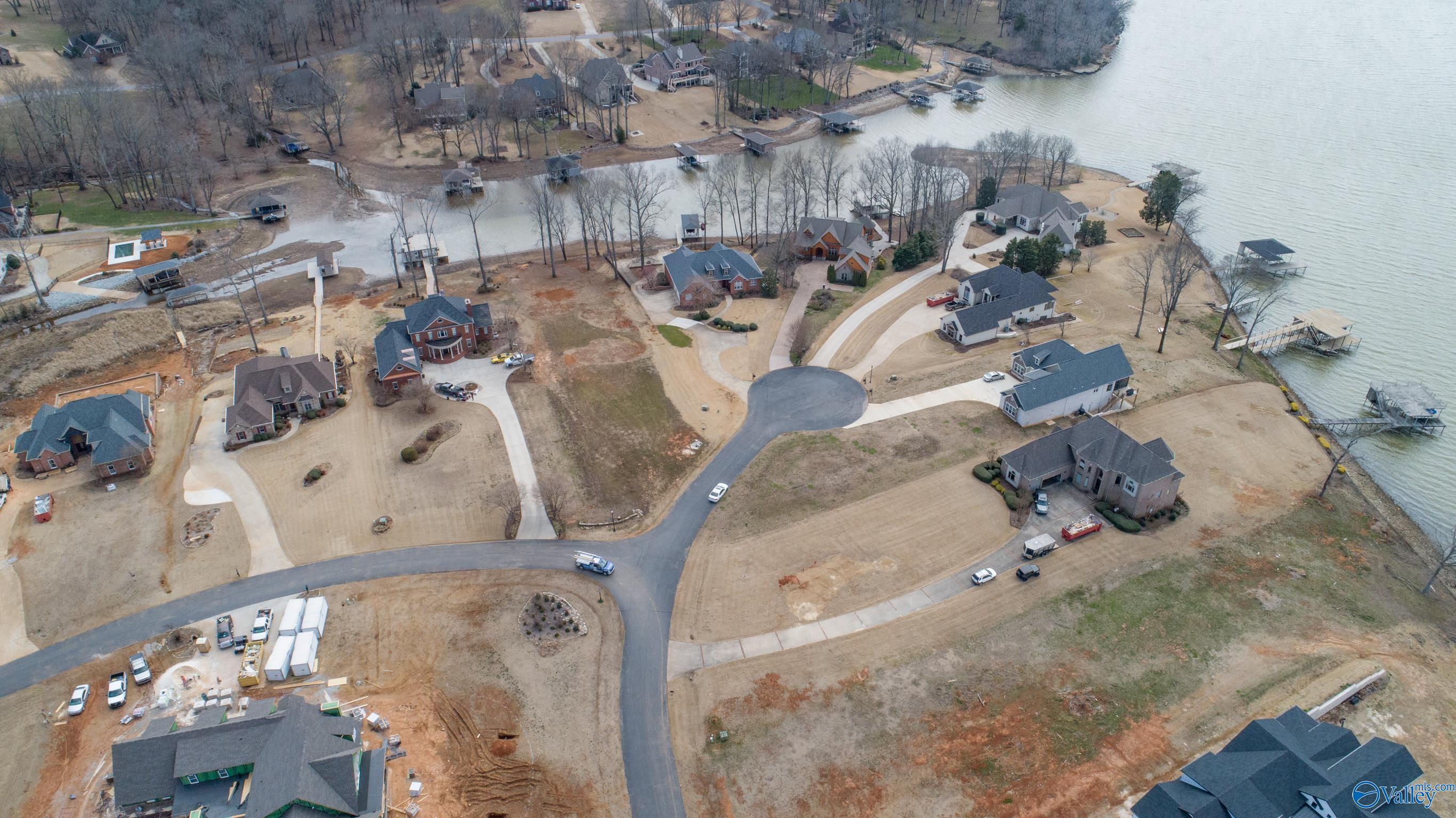 18 Brigadoon Drive, Athens, Alabama image 16