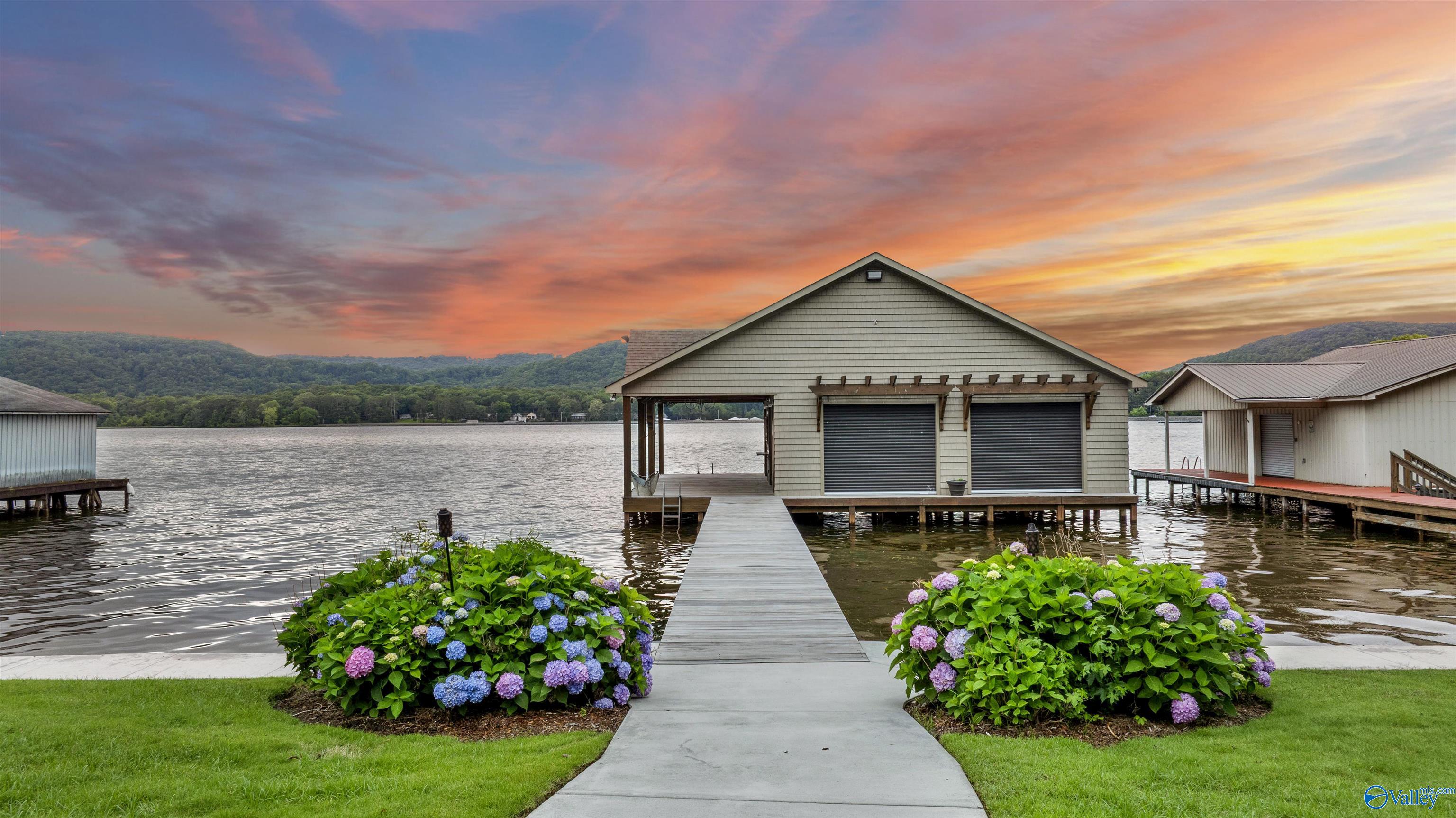 562 Skyline Shores Drive, Scottsboro, Alabama image 5