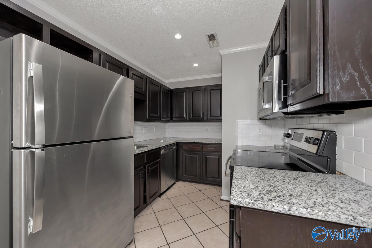 1809 Liberty Drive 1809