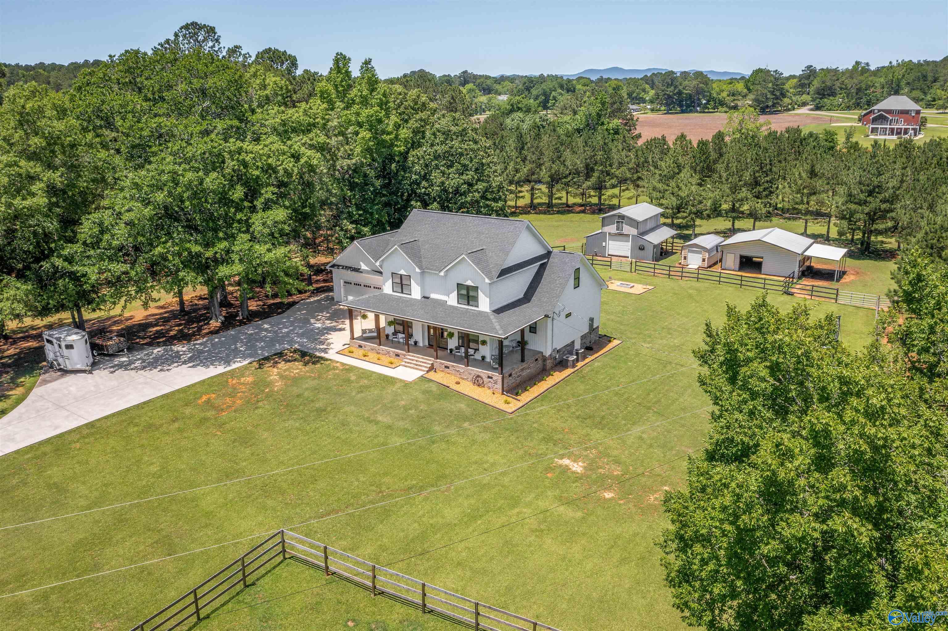 185 Meadowbrook Drive, Piedmont, Alabama image 2