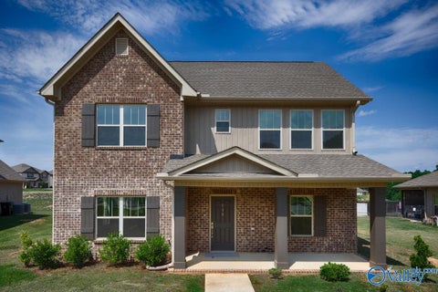 Homes For Sale - 118 Sartain Street<br/> Madison County, New Market, AL 35761