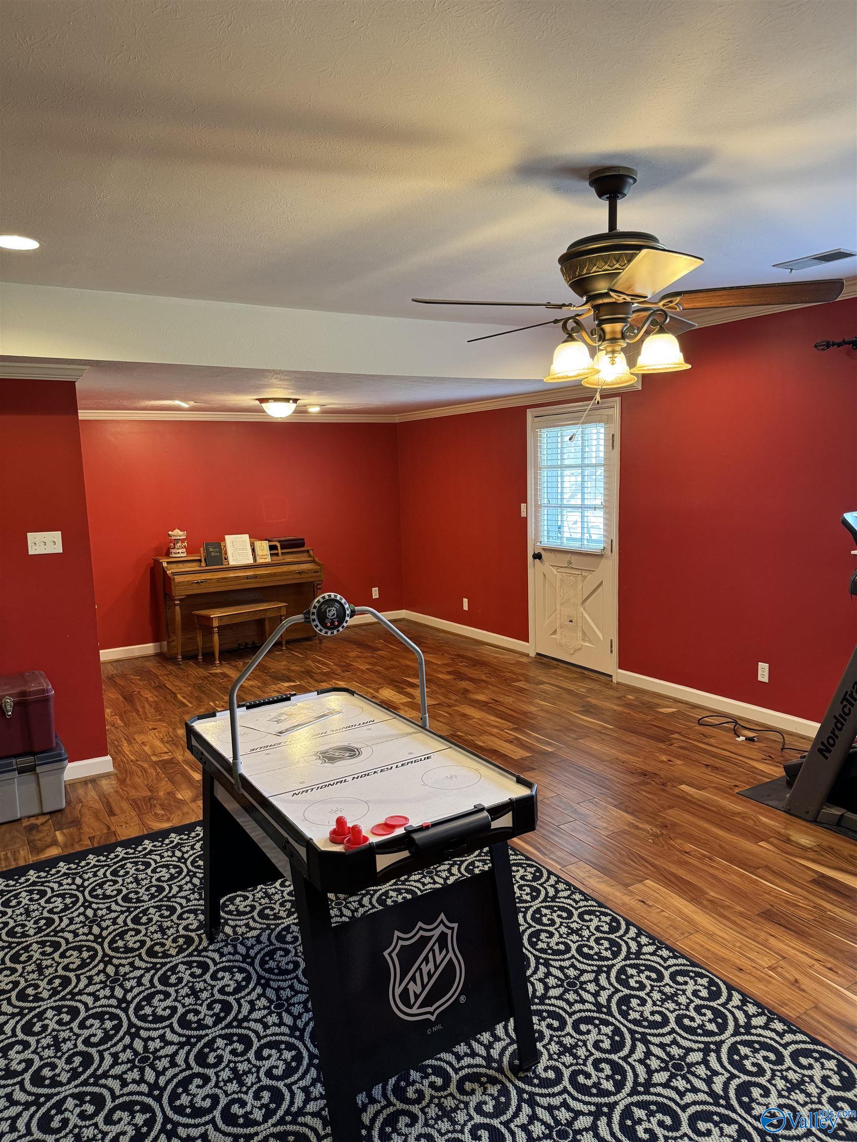 153 South Hawk Drive, Rainbow City, Alabama image 15