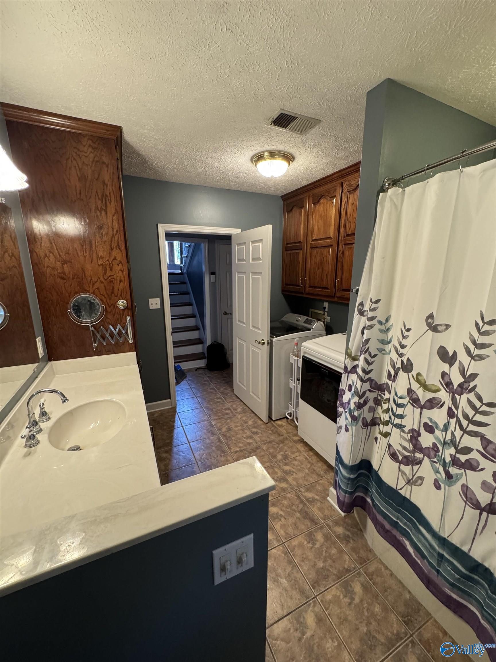 153 South Hawk Drive, Rainbow City, Alabama image 17