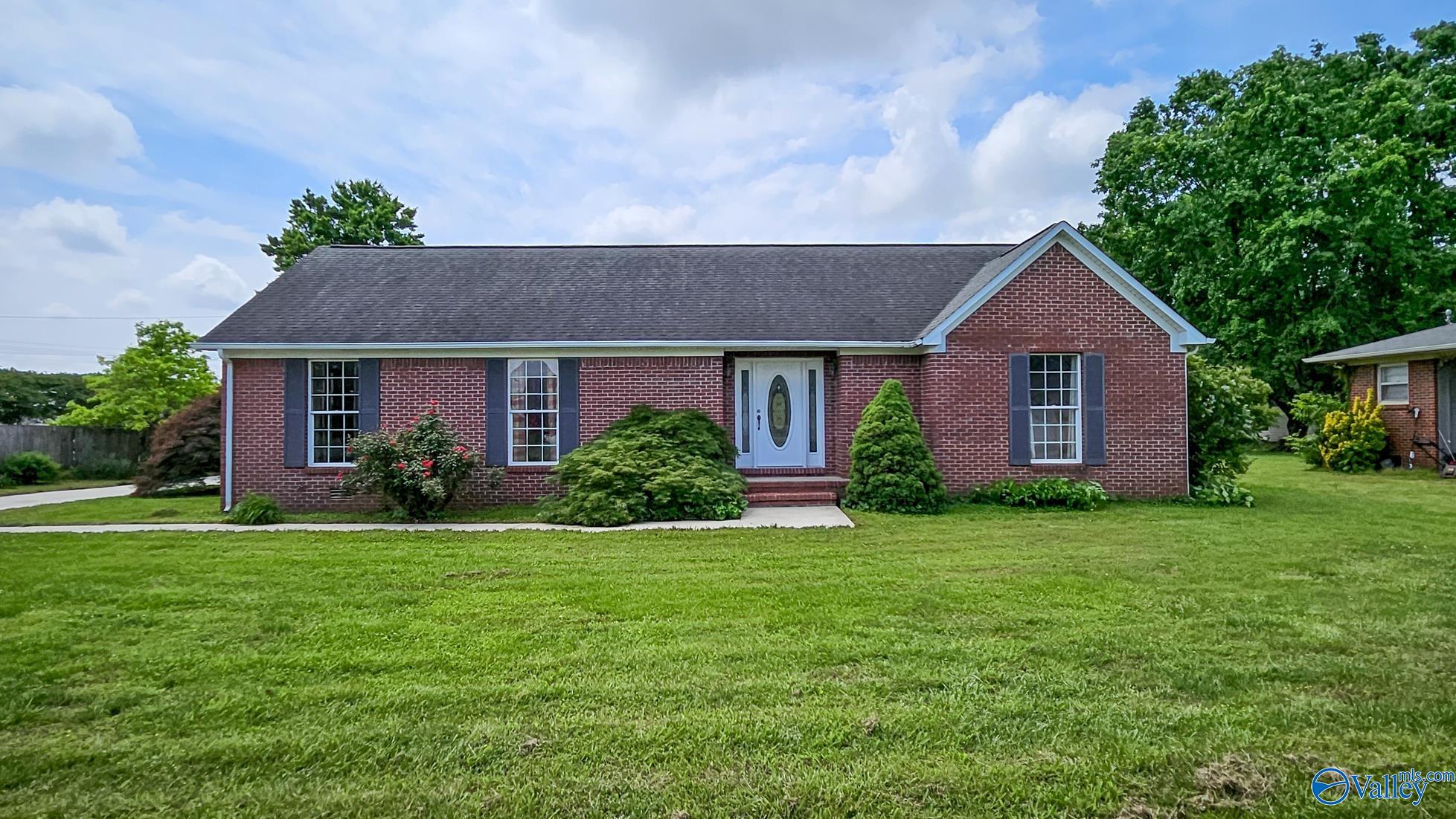 1108 Winston Drive, Athens, Alabama image 1