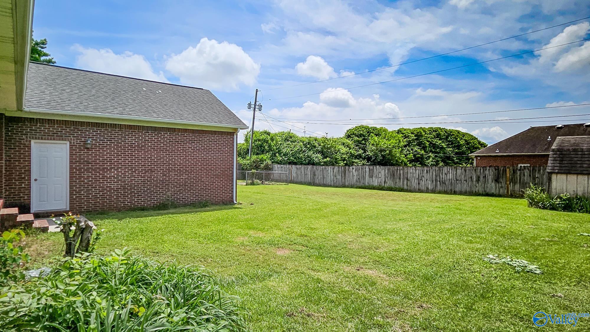 1108 Winston Drive, Athens, Alabama image 27