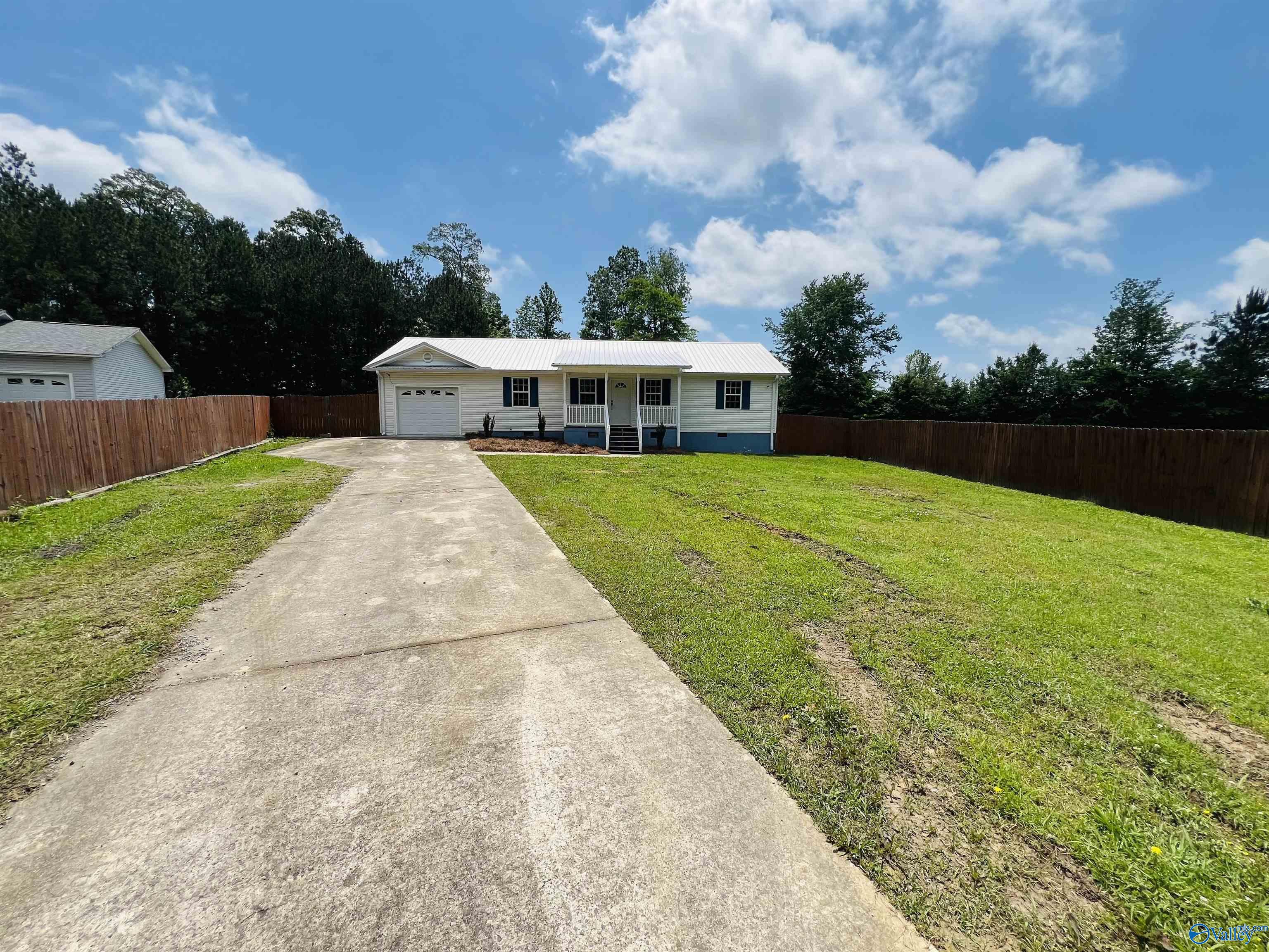 214 Cottonwood Circle, Boaz, Alabama image 2