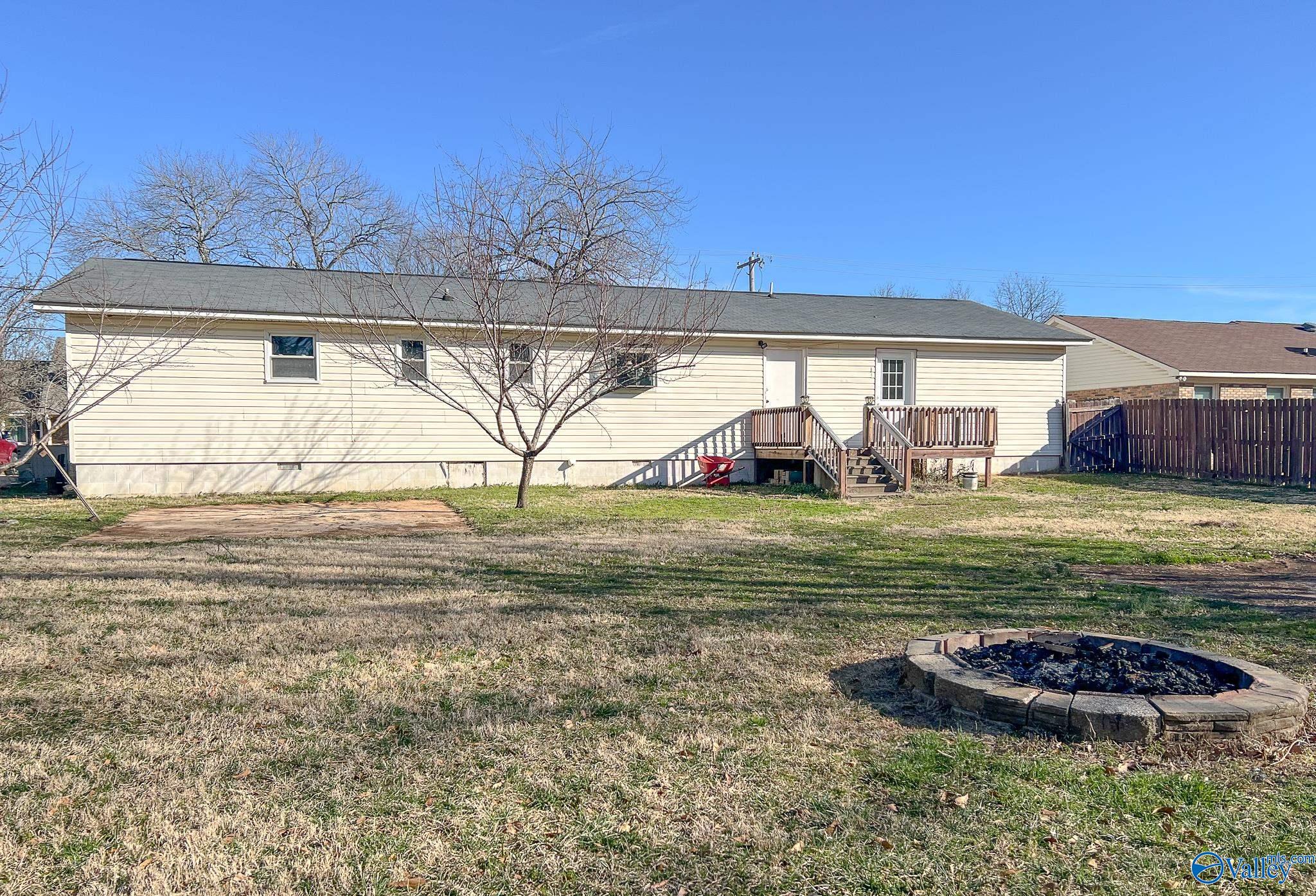 2723 Longfellow Drive, Decatur, Alabama image 17