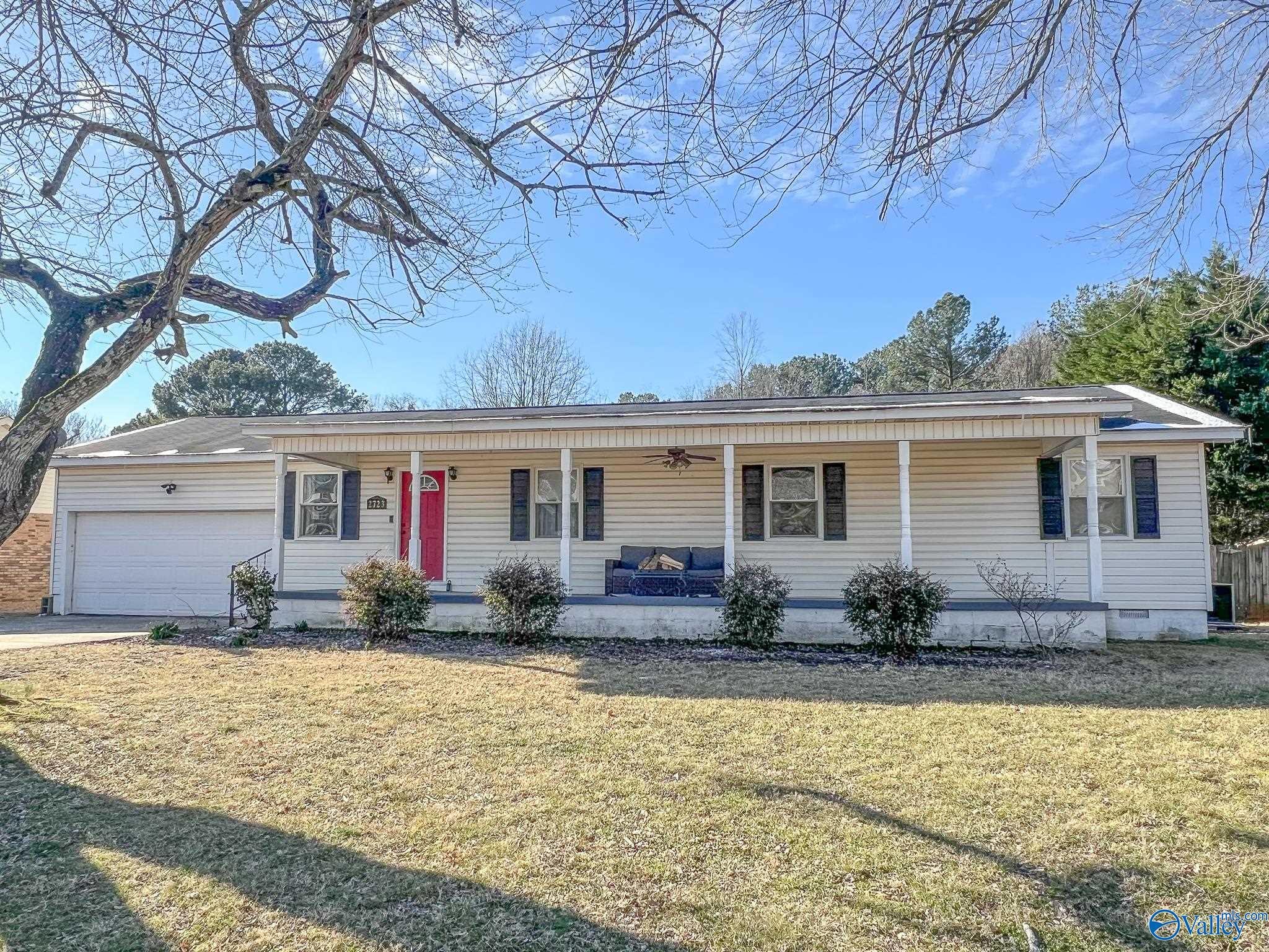2723 Longfellow Drive, Decatur, Alabama image 1