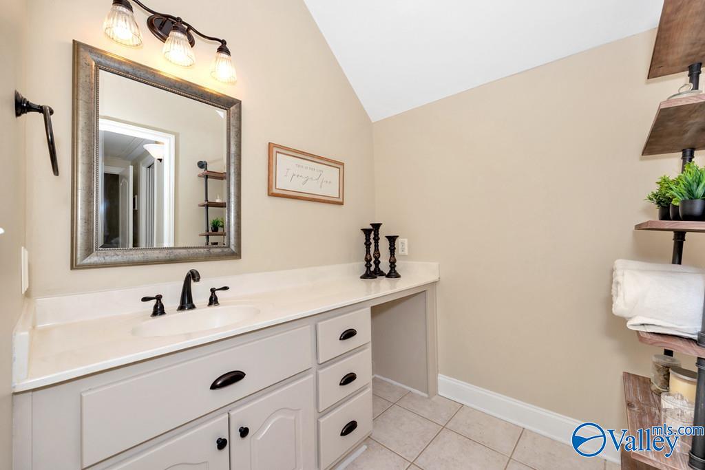 2707 Hampton Cove Way, Owens Cross Roads, Alabama image 34