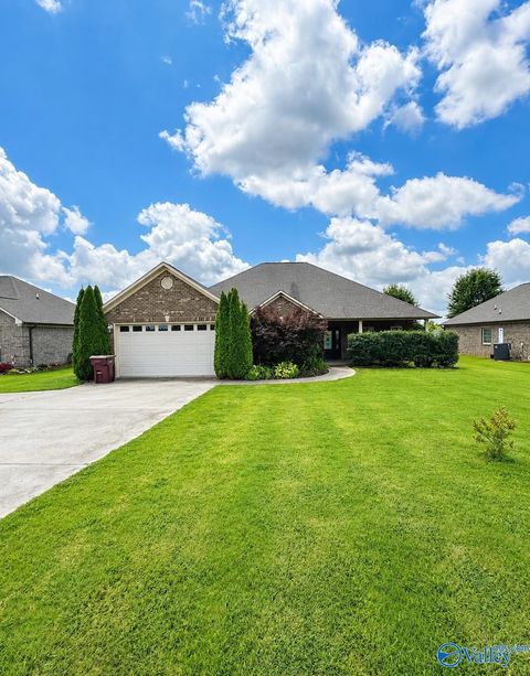 Homes For Sale - 26116 Capshaw Road<br/> Athens, AL 35613