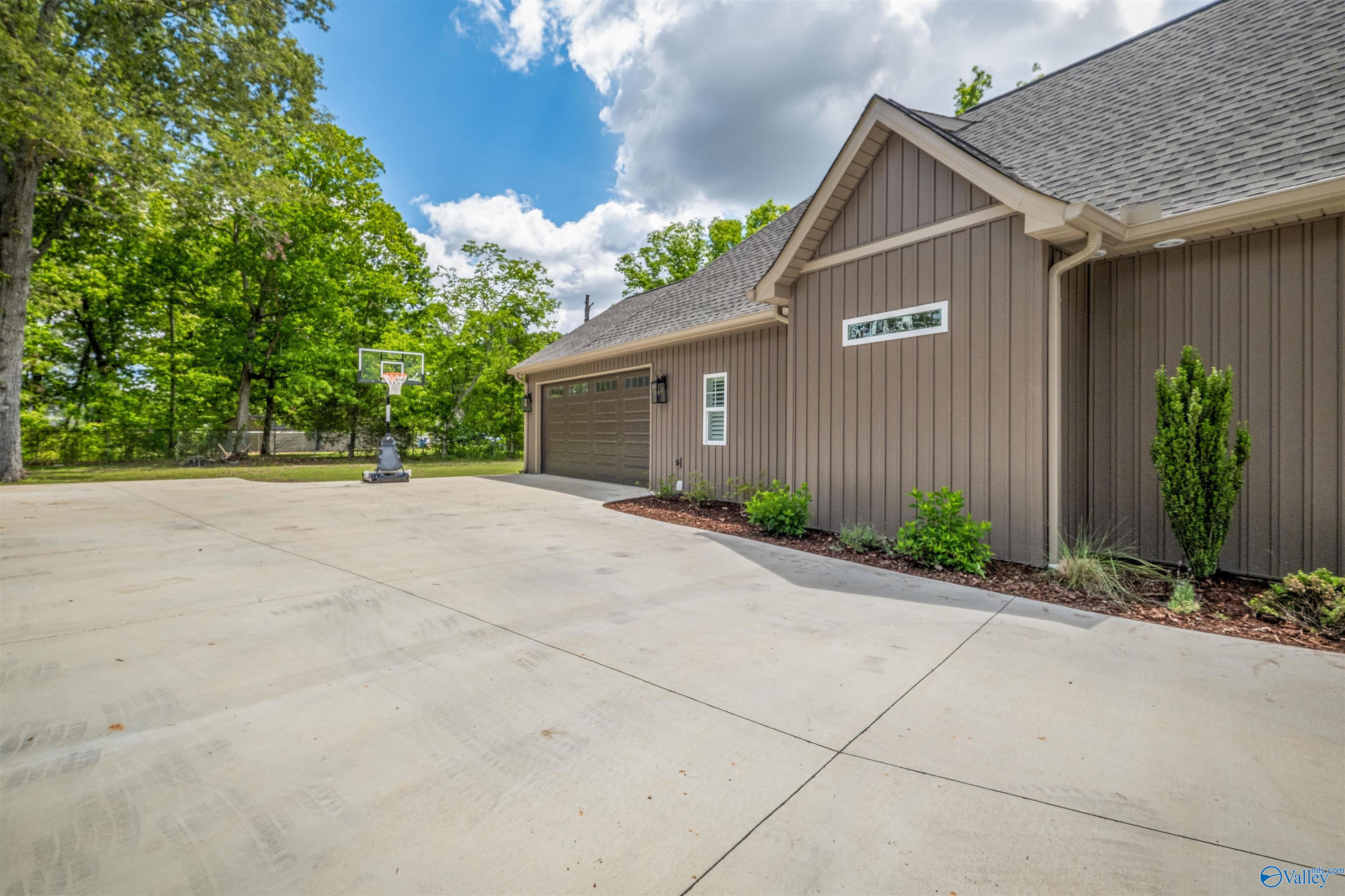 423 Waldrop Road, Rainbow City, Alabama image 29