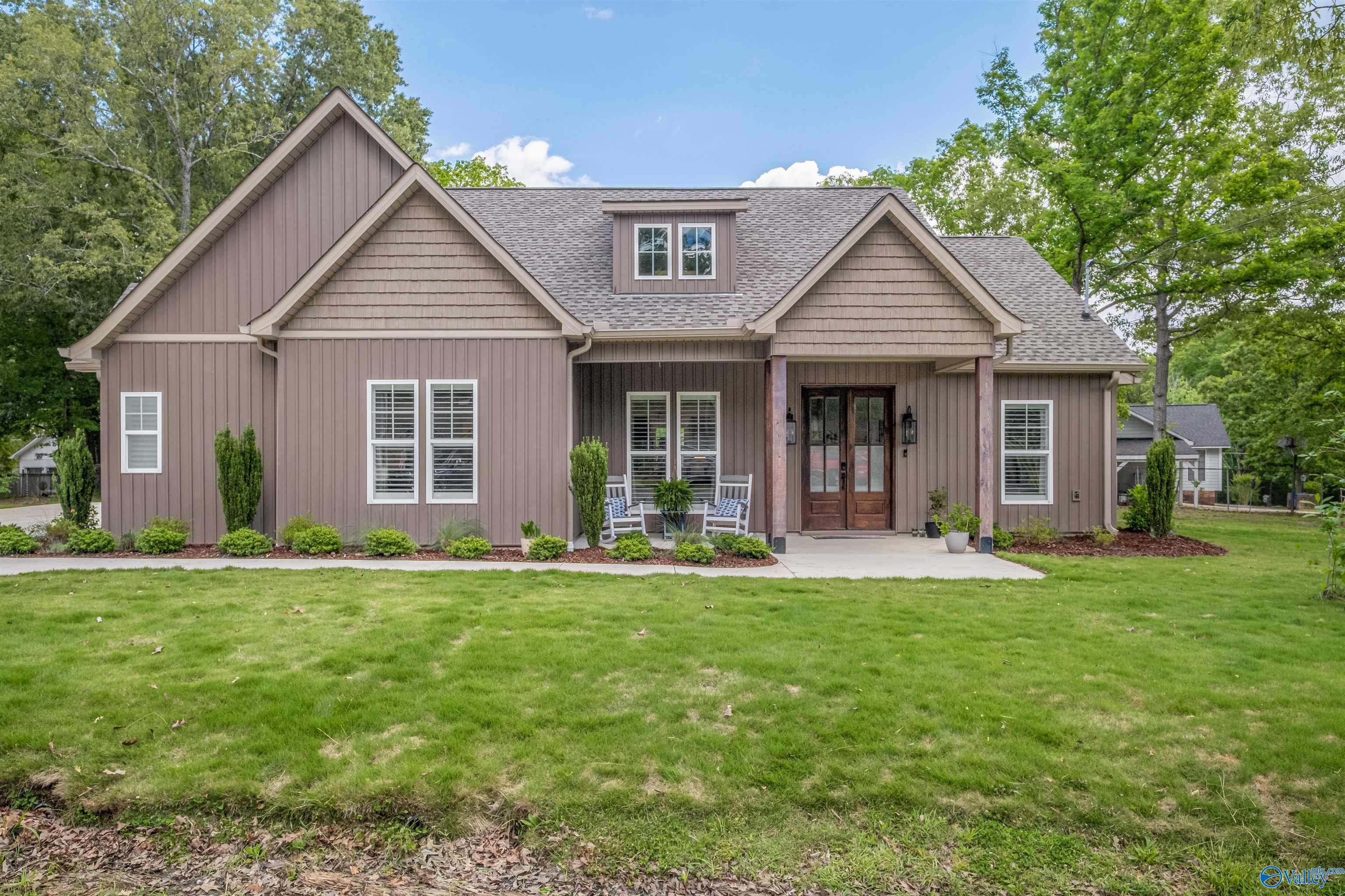 423 Waldrop Road, Rainbow City, Alabama image 1