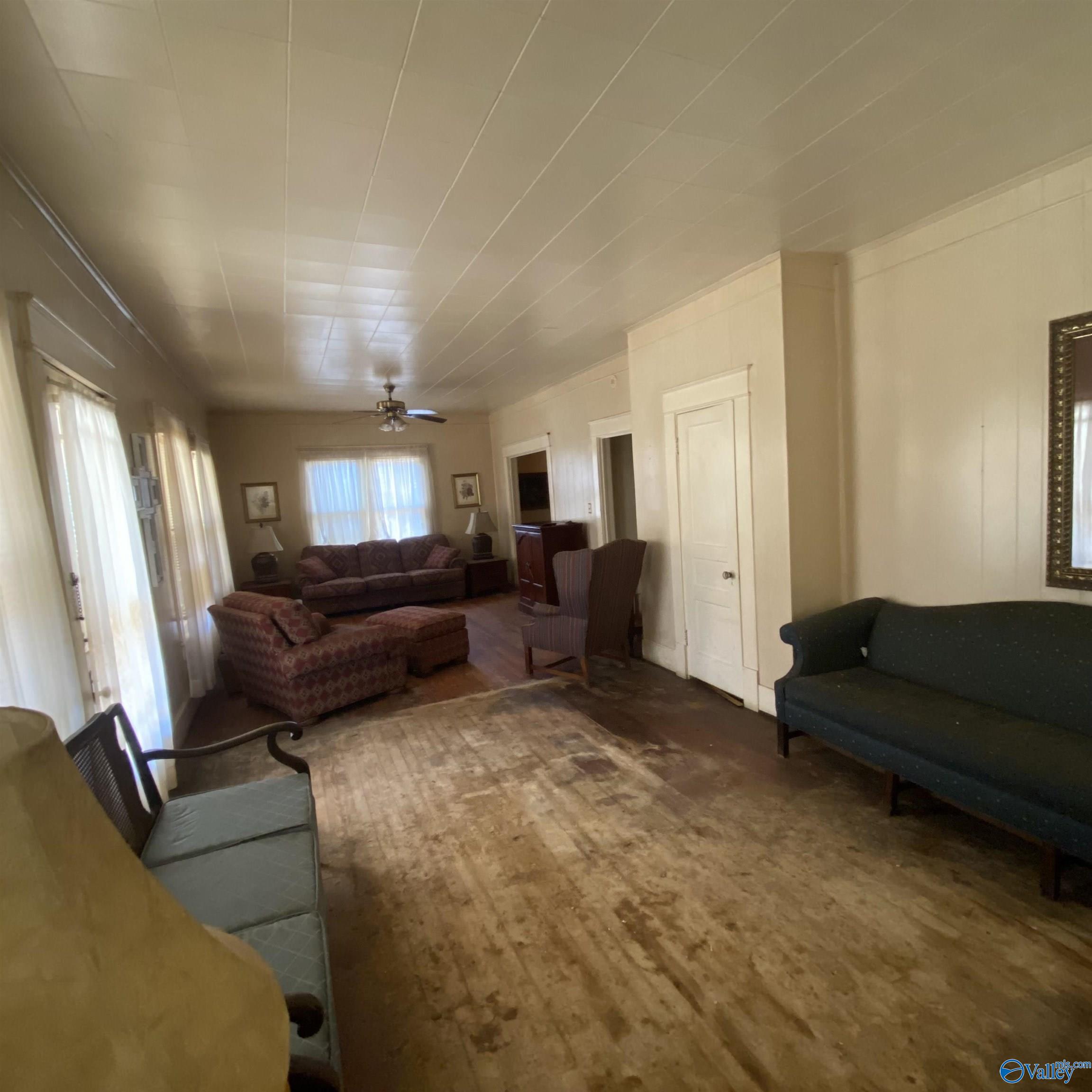 409 Washington Street