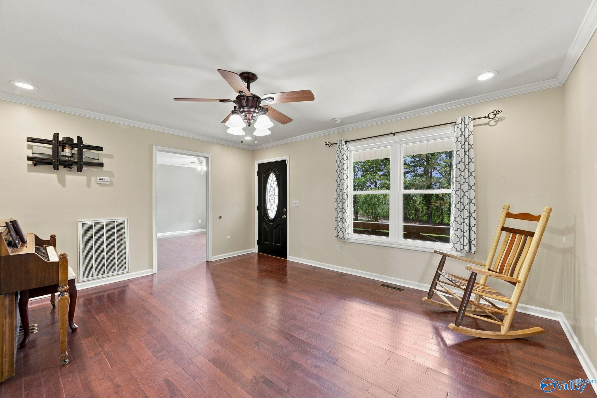 300 County Road 1292