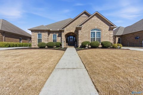 Photo of 25155 Kingston Drive, Athens, AL 35613 (MLS # 21911254)
