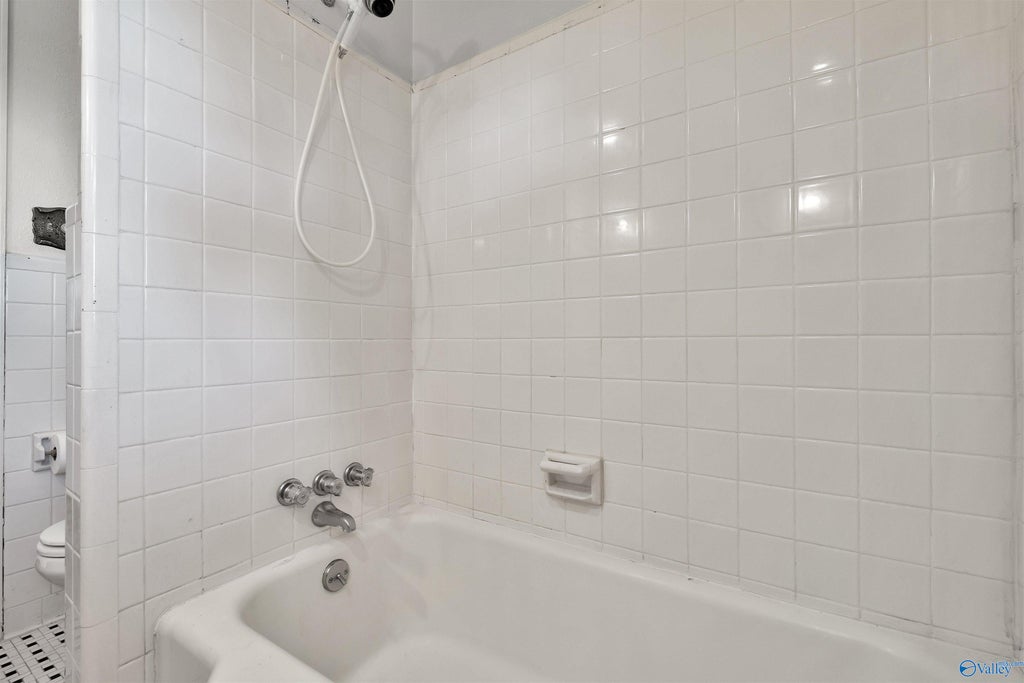 1131 Bellevue Drive photo 41