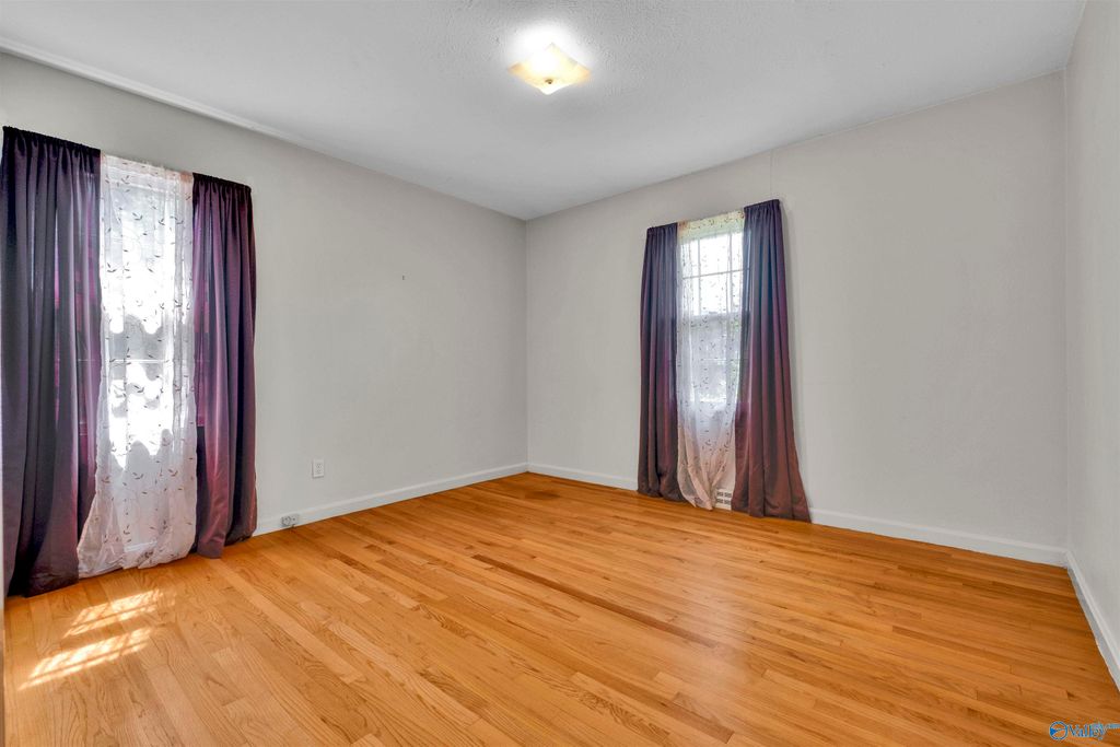 1131 Bellevue Drive photo 34
