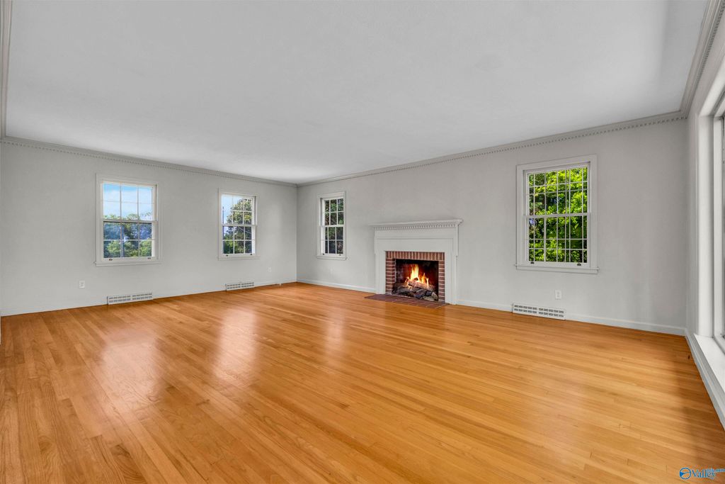 1131 Bellevue Drive photo 14