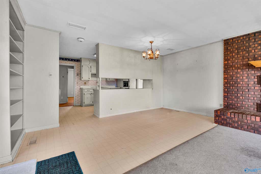 1131 Bellevue Drive photo 25