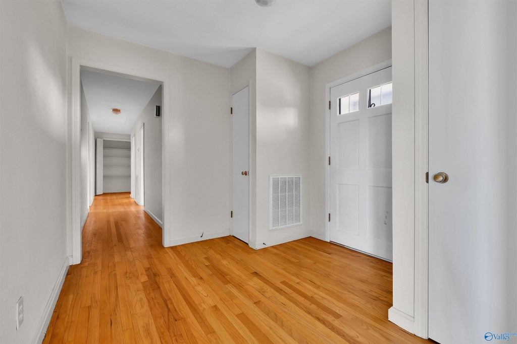 1131 Bellevue Drive photo 12