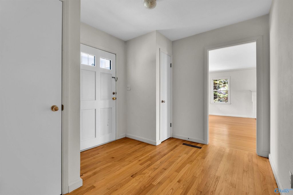 1131 Bellevue Drive photo 13
