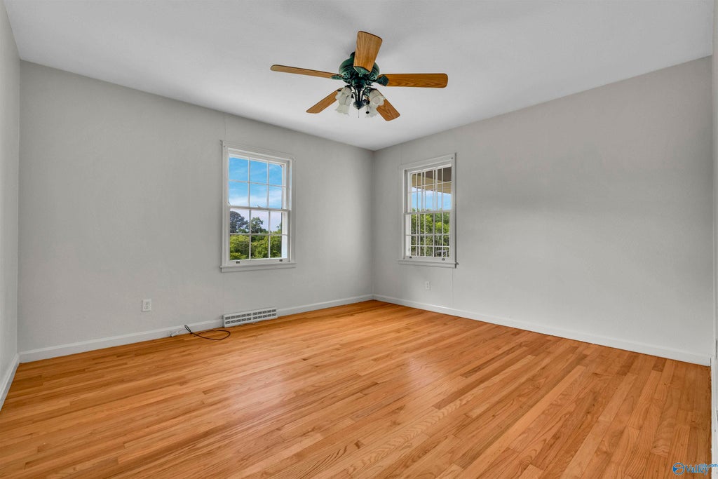 1131 Bellevue Drive photo 29