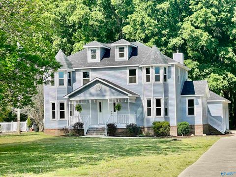 Homes For Sale - 2301 Shady Grove Lane<br/> Decatur, AL 35603