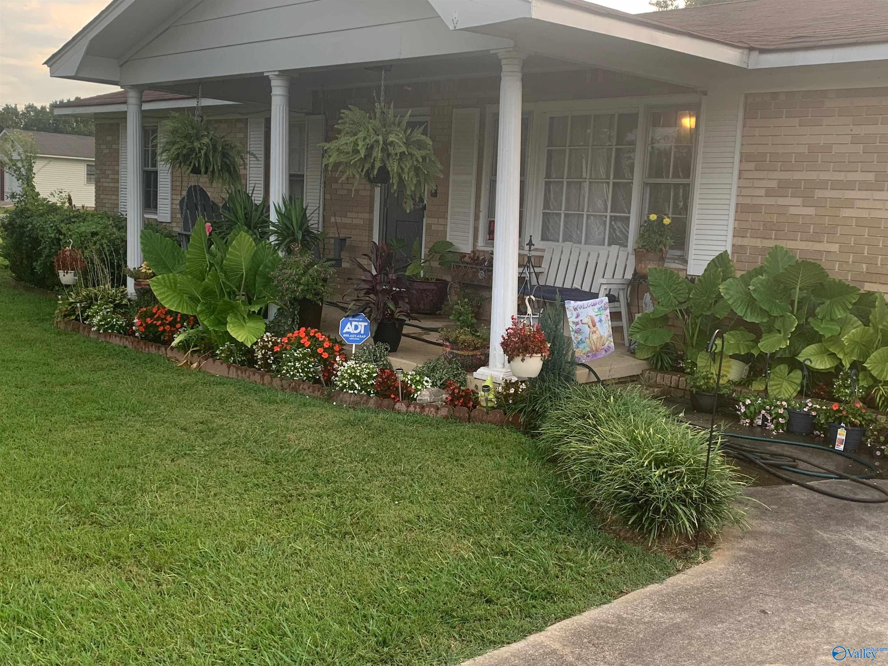 15447 East Limestone Road, Harvest, Alabama image 1