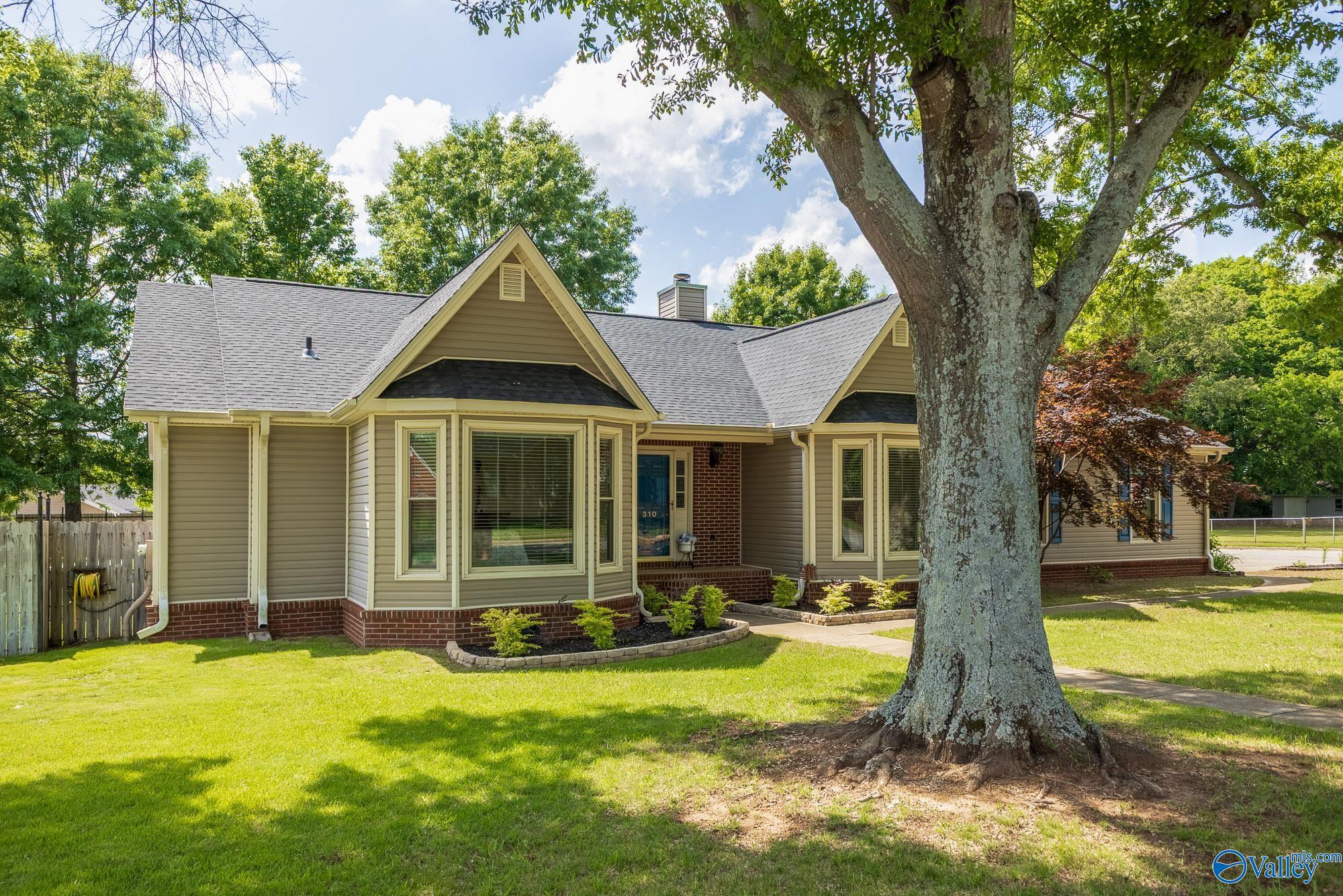 310 Natchez Trail, Huntsville, Alabama image 3