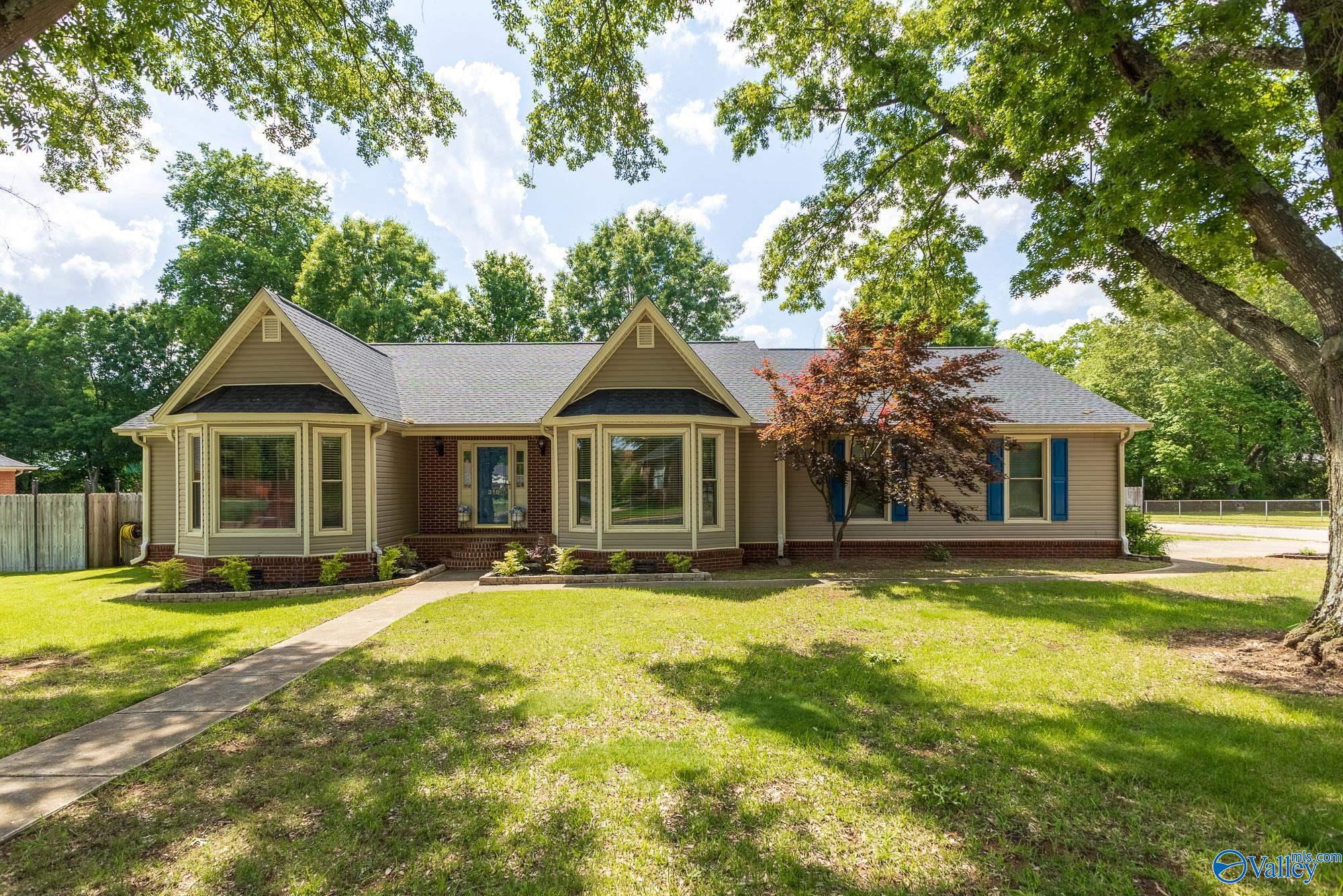 310 Natchez Trail, Huntsville, Alabama image 1