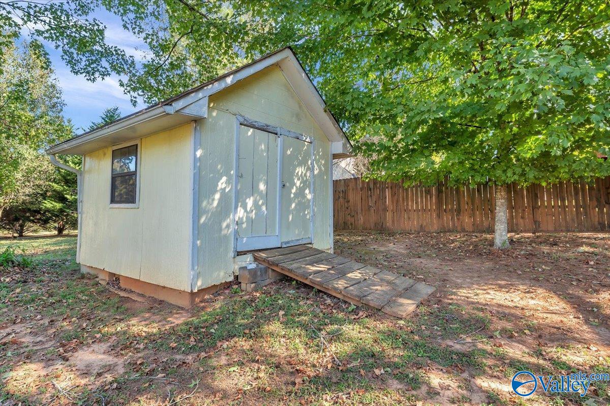 1011 Cimarron Drive, Scottsboro, Alabama image 8