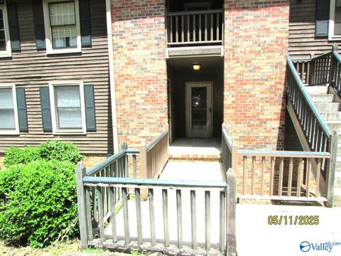 3025 Live Oak Lane Huntsville AL 35802