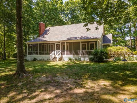 96 Summerville Road Mentone AL 35984