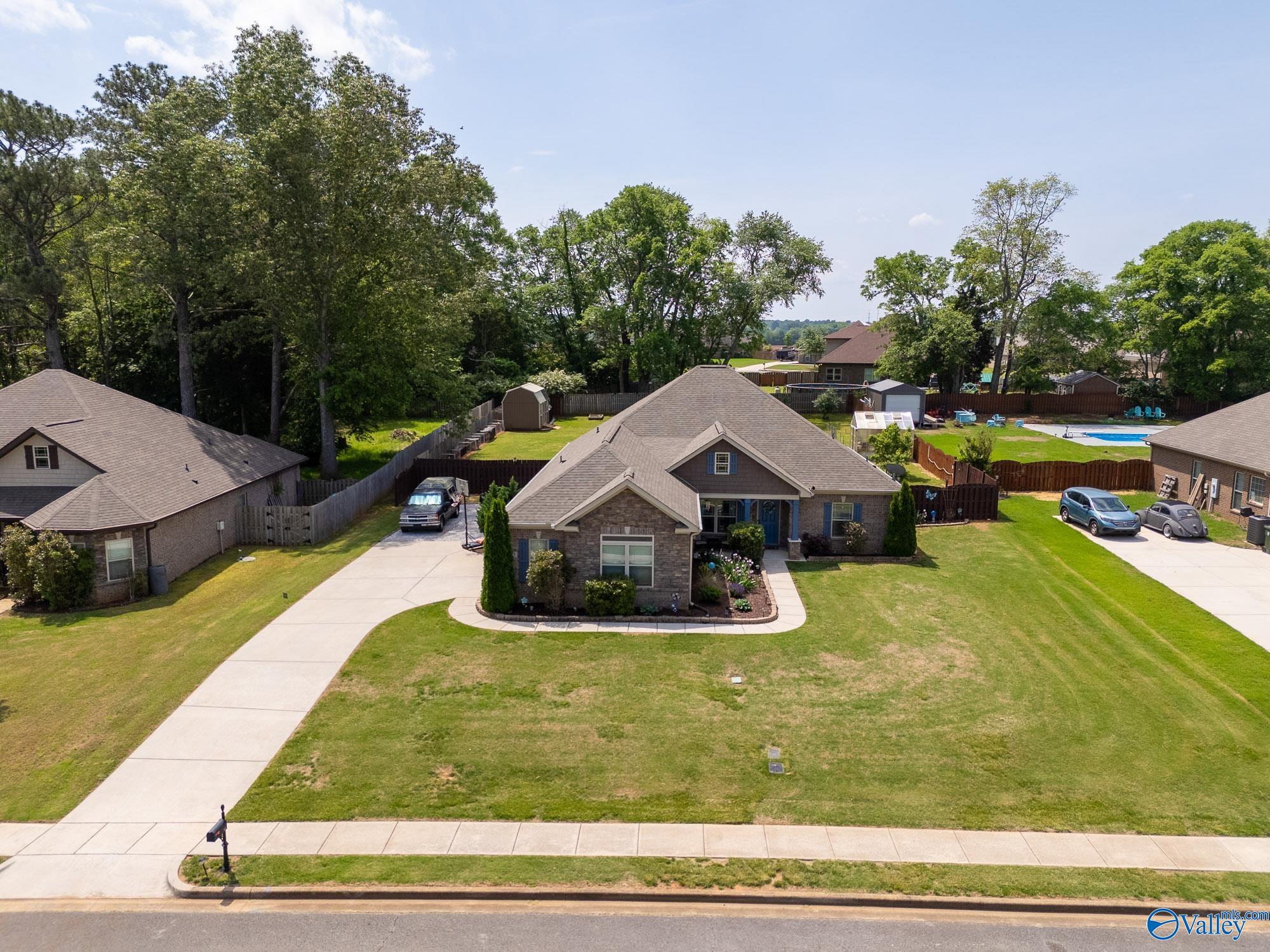 123 Carlton Cash Drive, Hazel Green, Alabama image 2