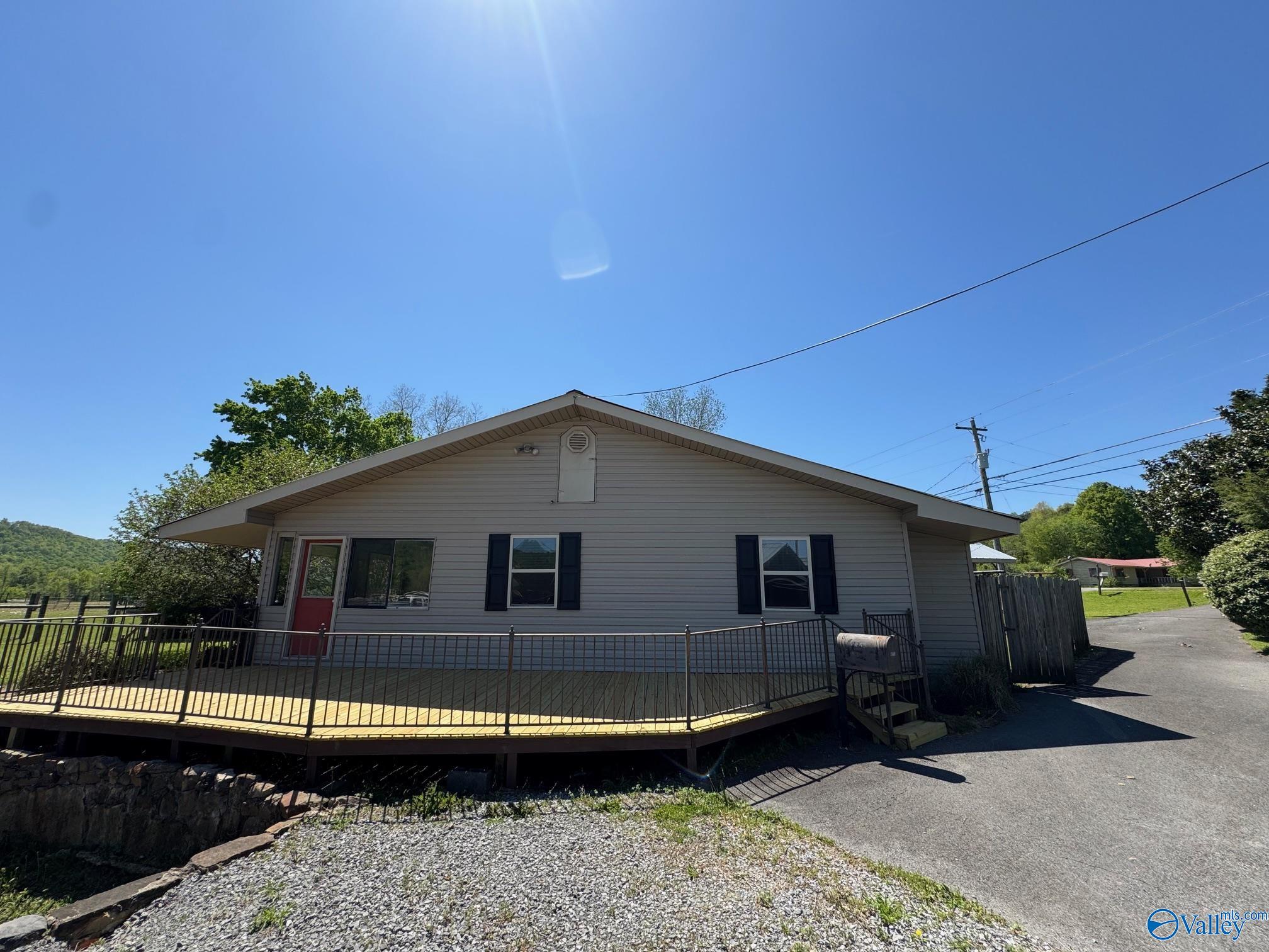 5663 Alabama Highway 79, Guntersville, Alabama image 1