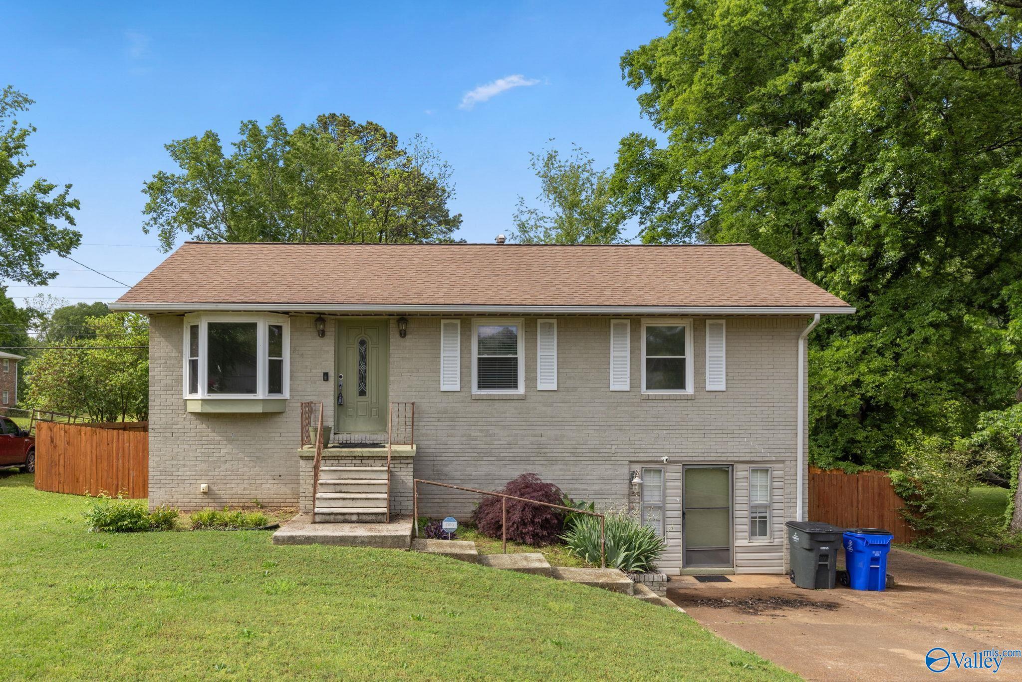 214 Pamplin Avenue, Florence, Alabama image 1