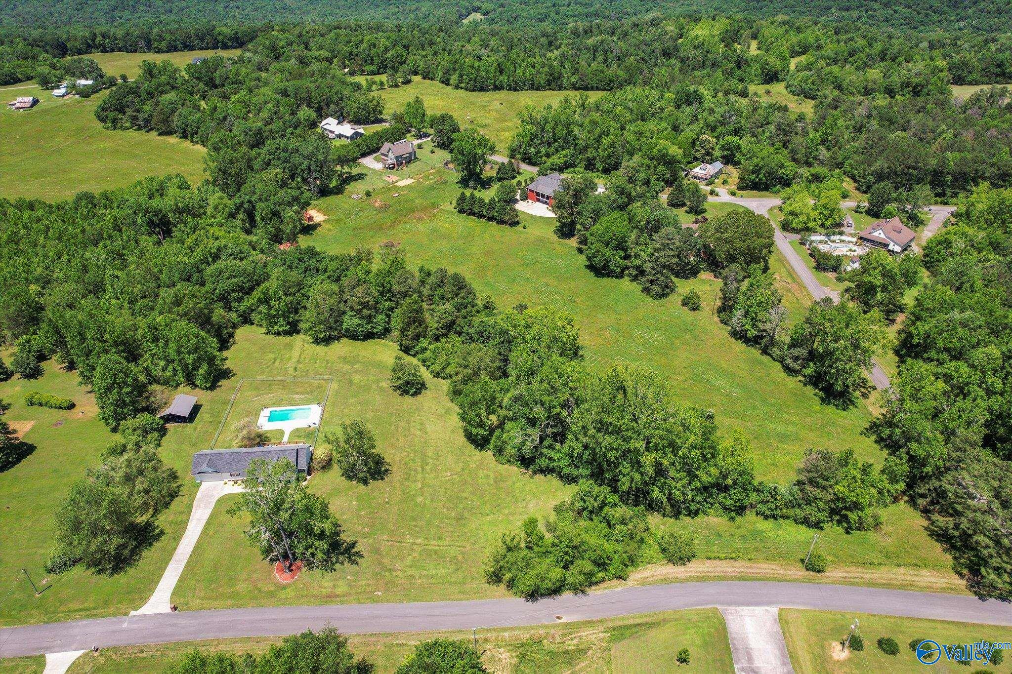 1 Raulston Lane, Grant, Alabama image 3