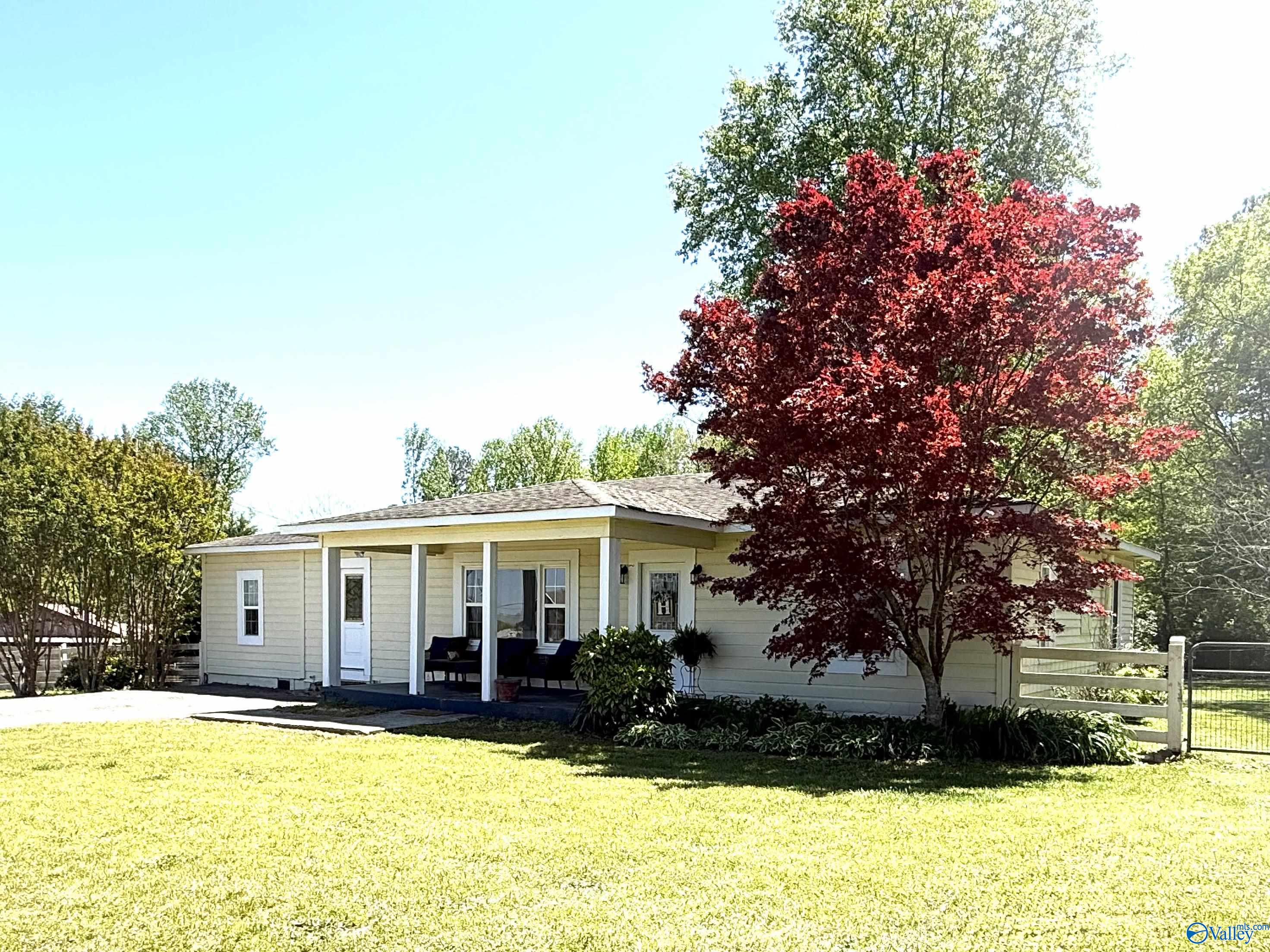 2335 Buffington Road, Boaz, Alabama image 1