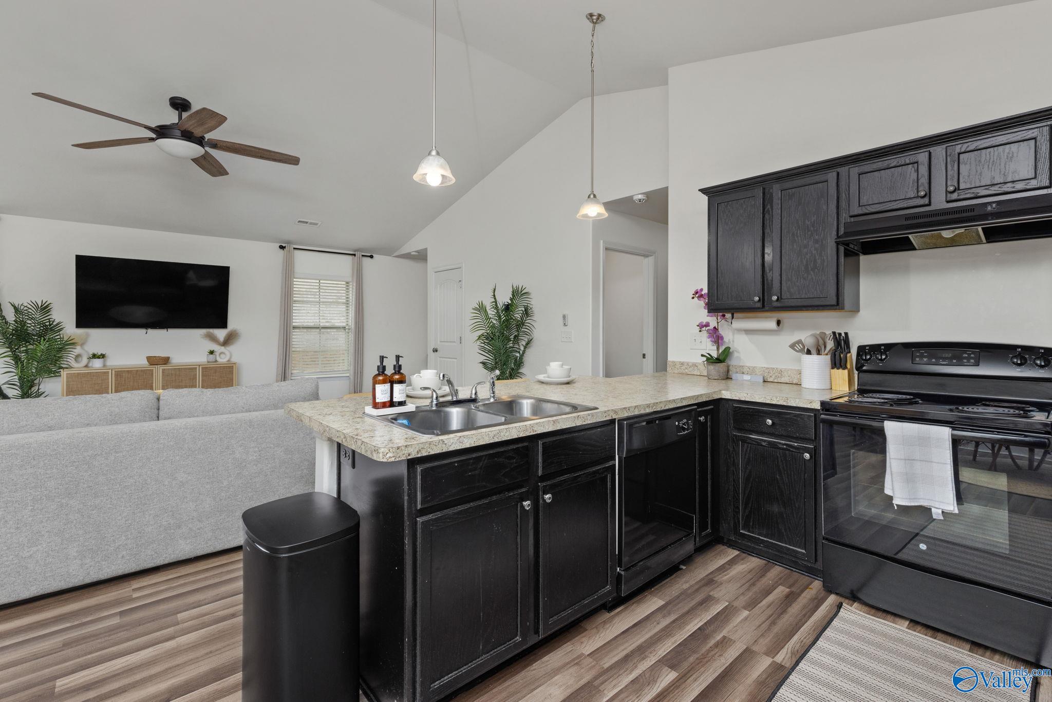 310 Mertle Drive, Huntsville, Alabama image 8