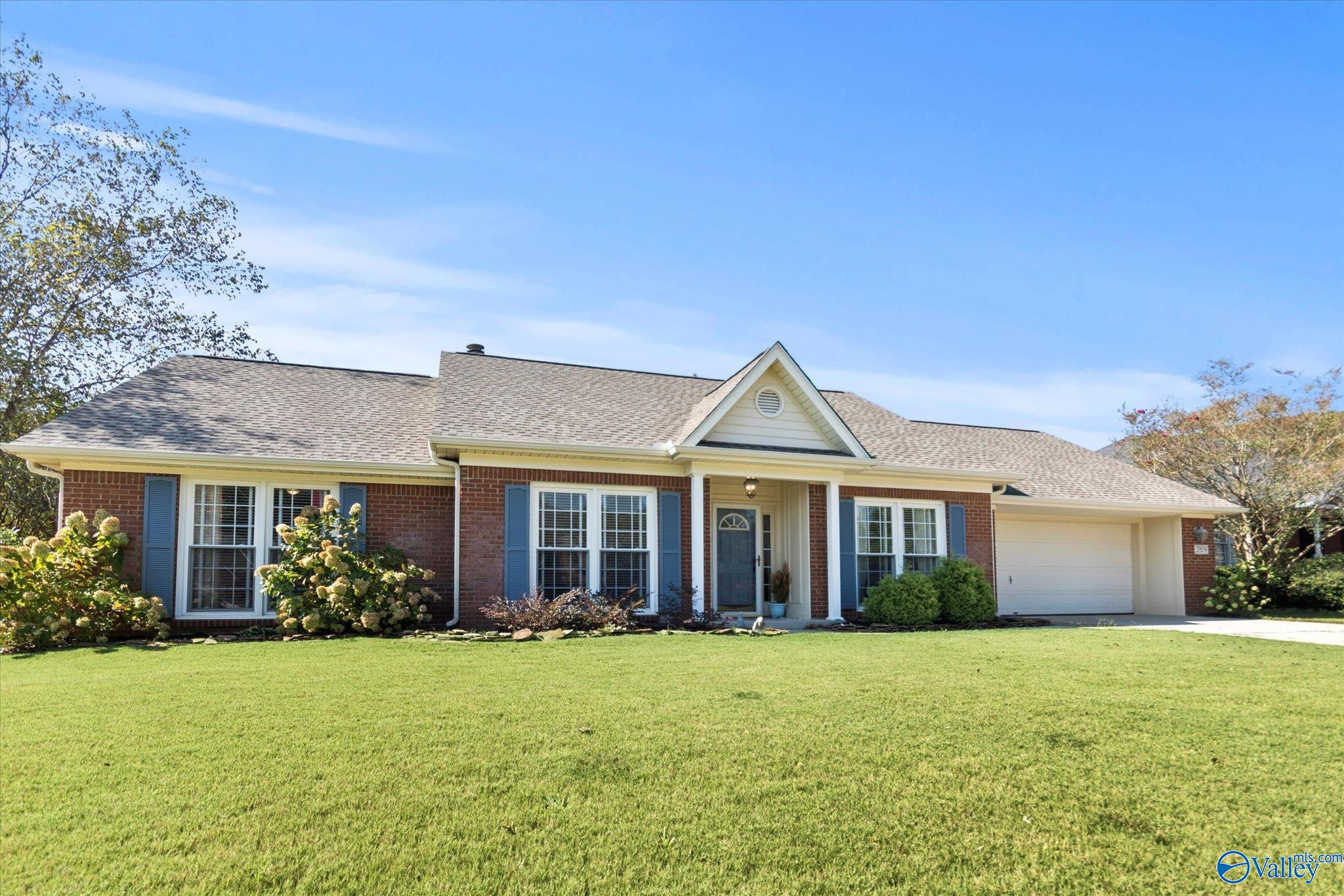 2819 Willowick Trail