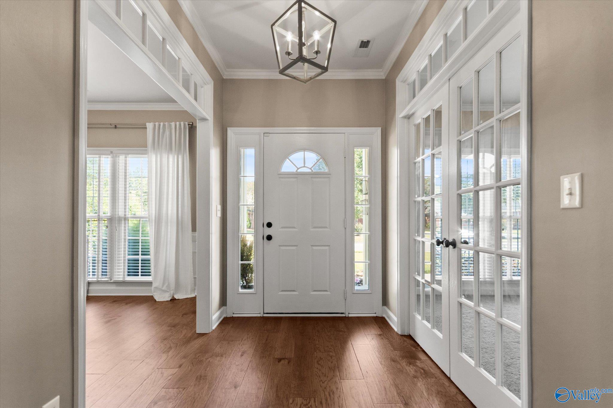 2819 Willowick Trail