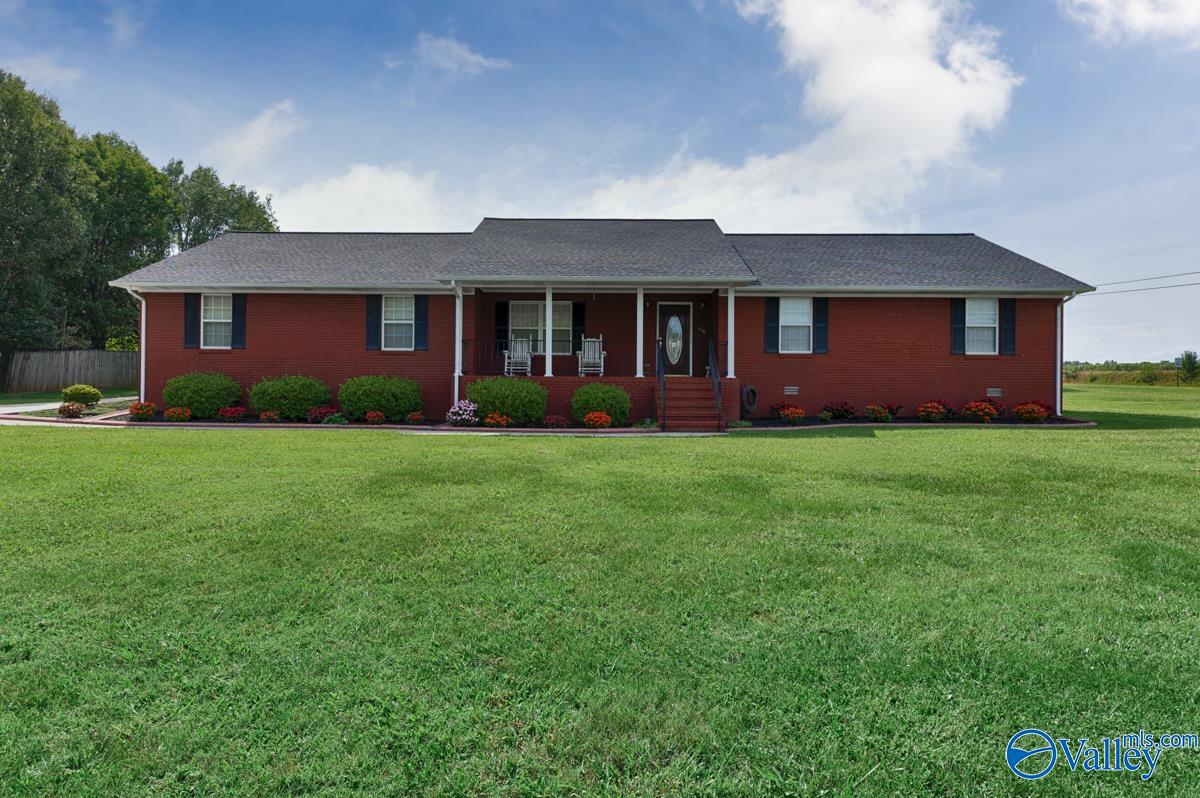 108 Butch Cash Road, Hazel Green, Alabama image 1