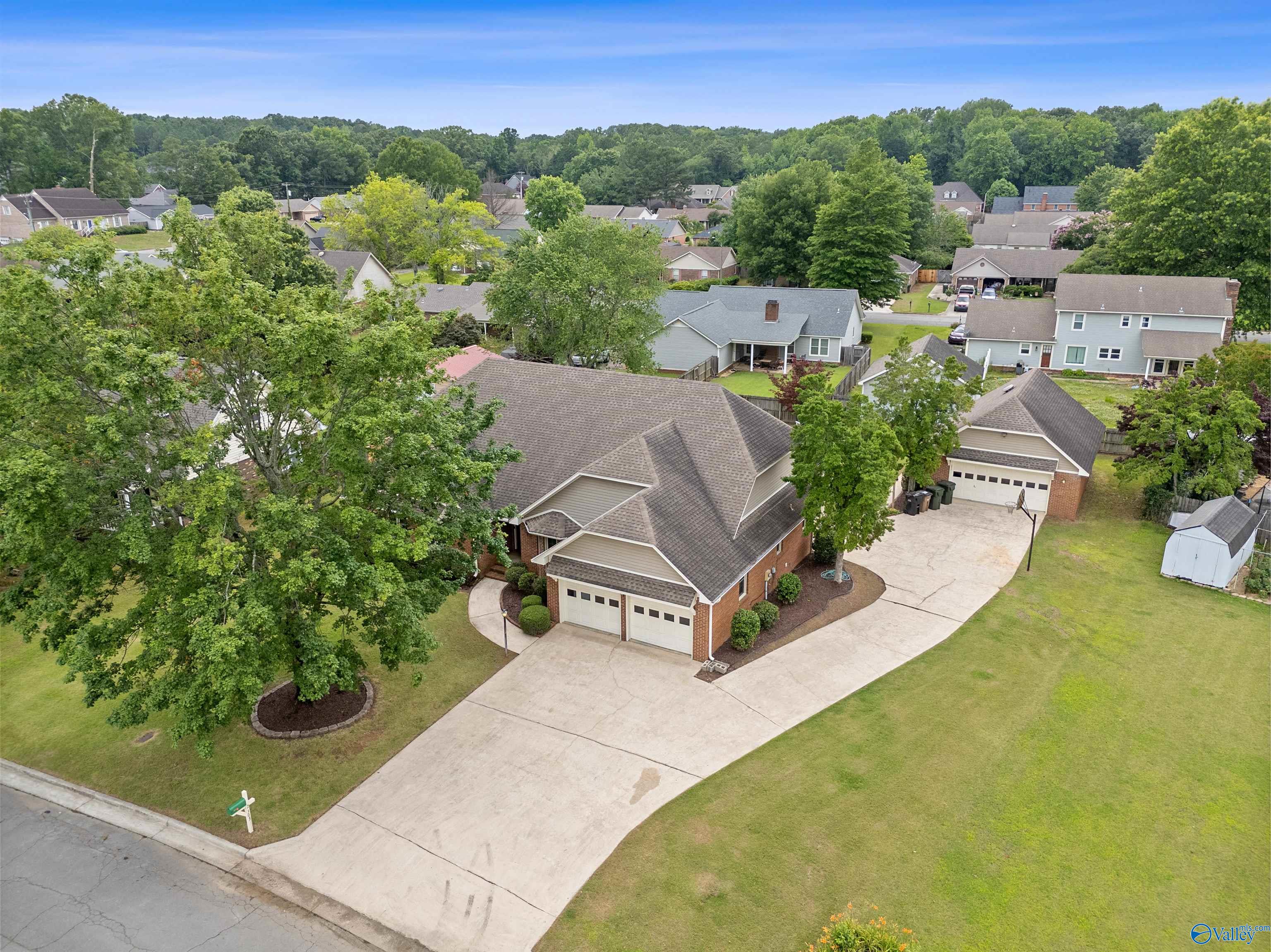 2303 Chatam Avenue, Decatur, Alabama image 43