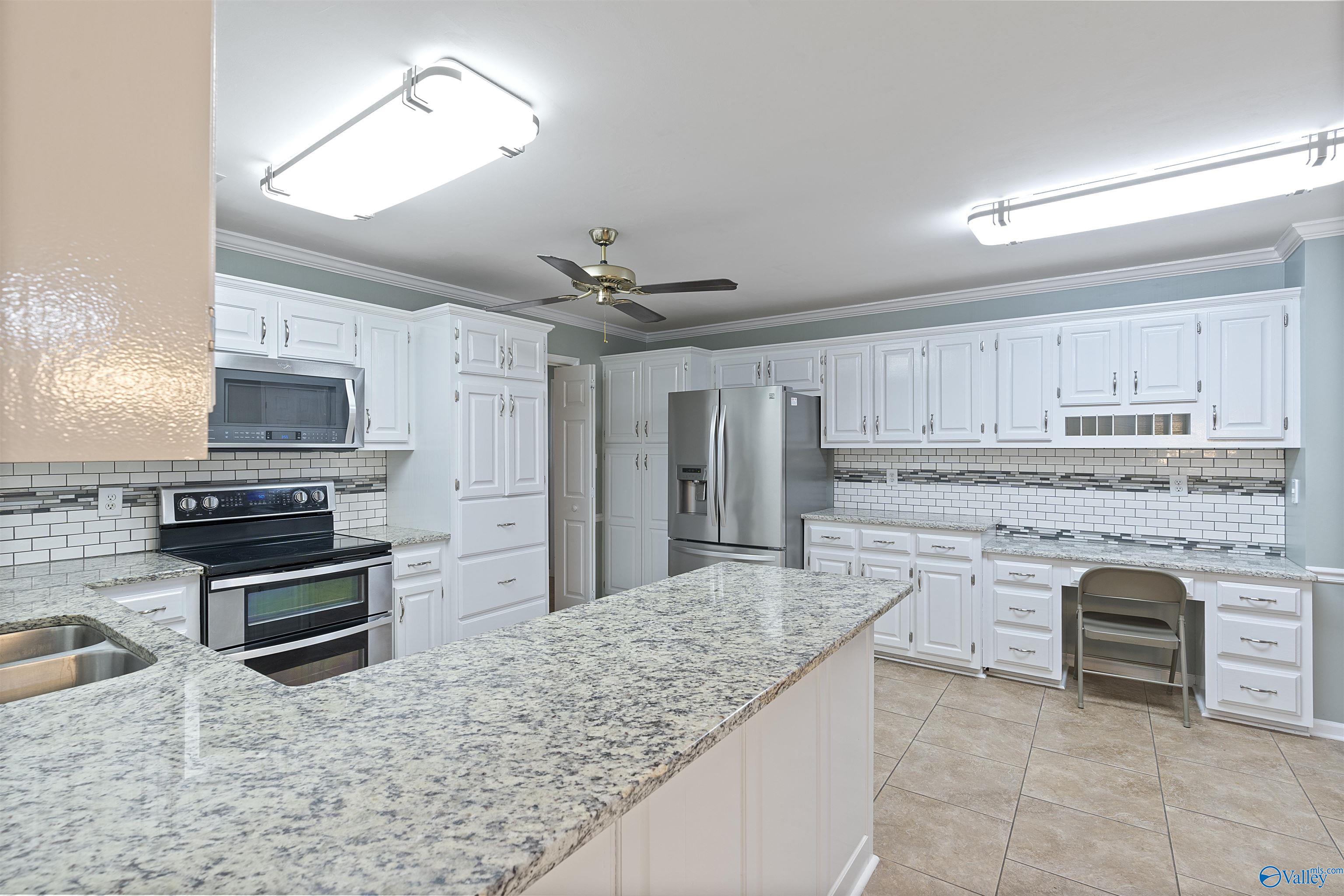 2303 Chatam Avenue, Decatur, Alabama image 9