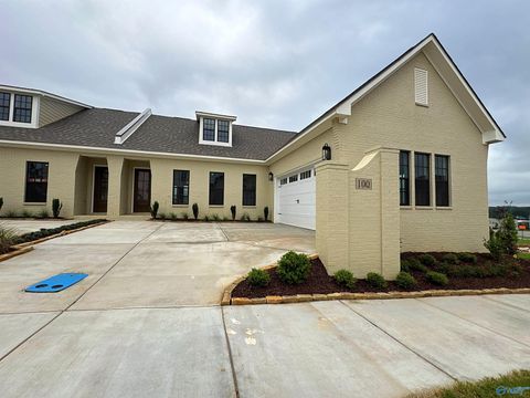 Townhouse For Rent - 106 Upperline Street<br/> Madison, AL 35758