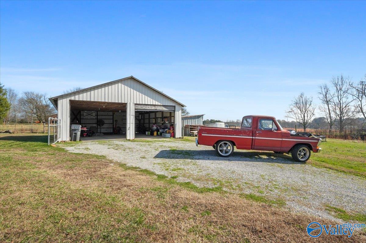 Union Grove, Alabama 35175, United States, 3 Bedrooms Bedrooms, ,2 BathroomsBathrooms,Residential,Active,252125